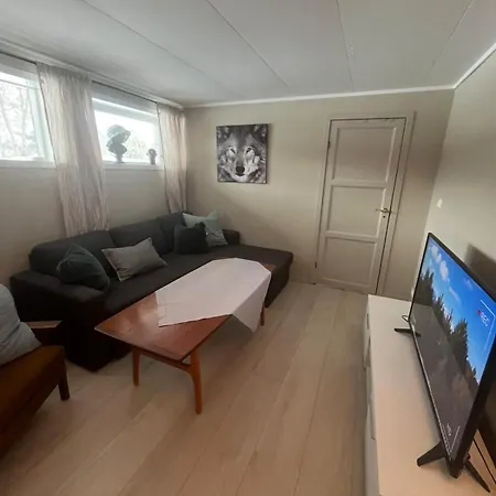 Sokkelleilighet I Enebolig Sula (More og Romsdal)